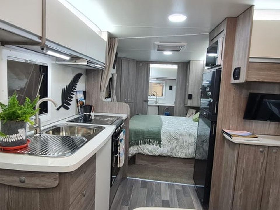 Southern Star Roam 744