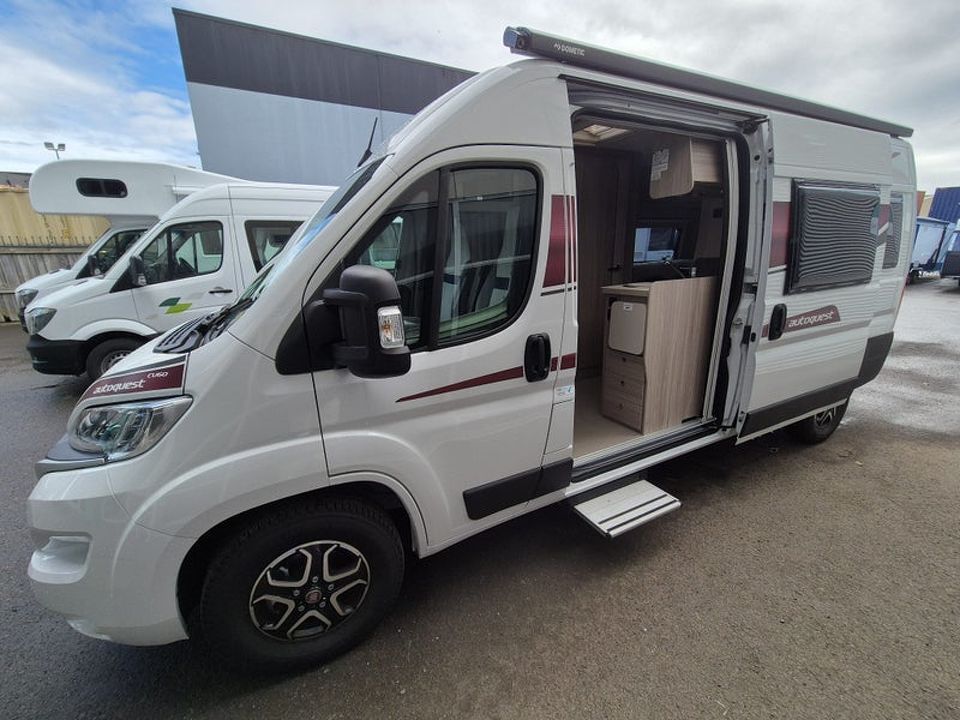 Elddis Autoquest CV60