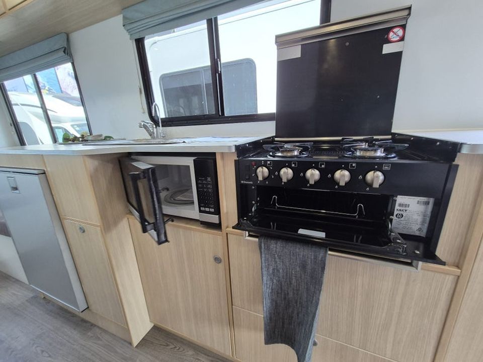 Kea Platinum Mercedes Sprinter 6 Berth