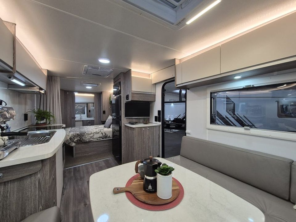 Southern Star Roam 744