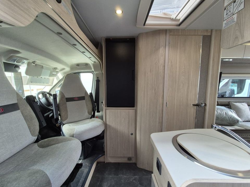 Elddis Autoquest CV20