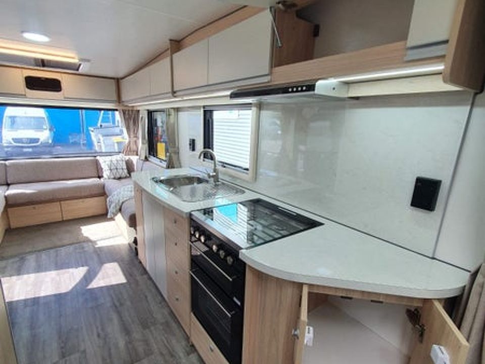 Leisureline Vista 674 Mid Shower