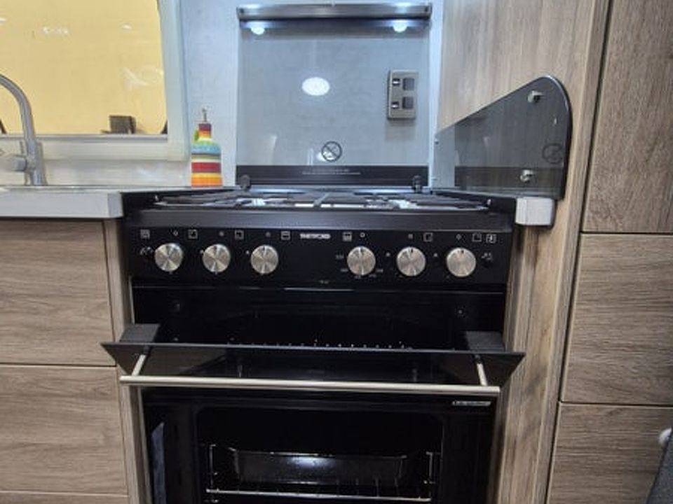 Leisureline Platinum 6.37 21ft 2021