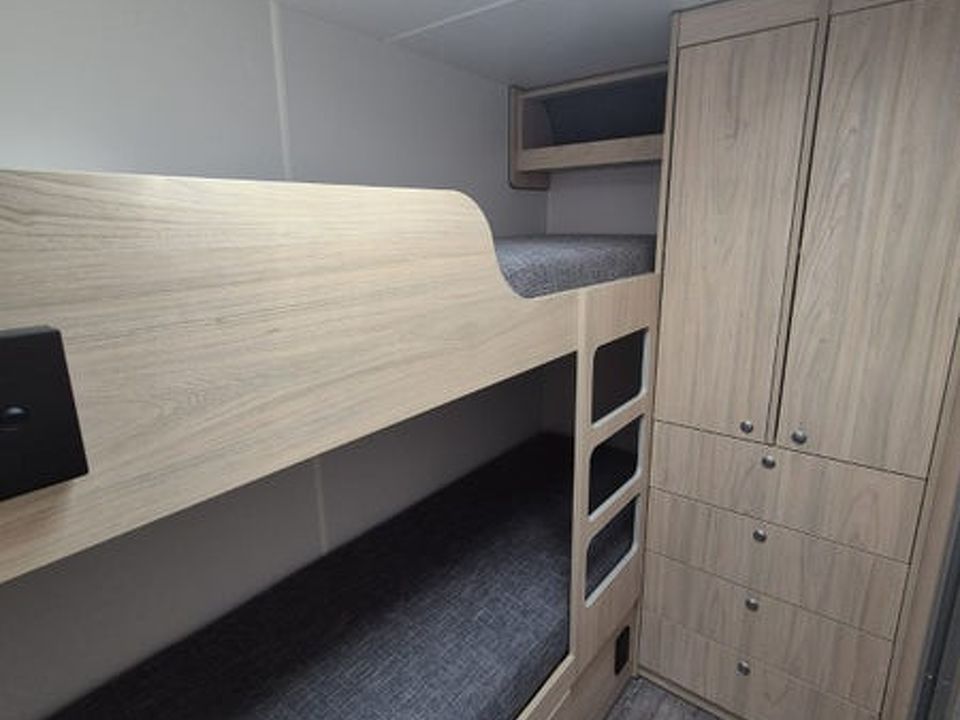 Leisureline Vista 766 Bunk Model