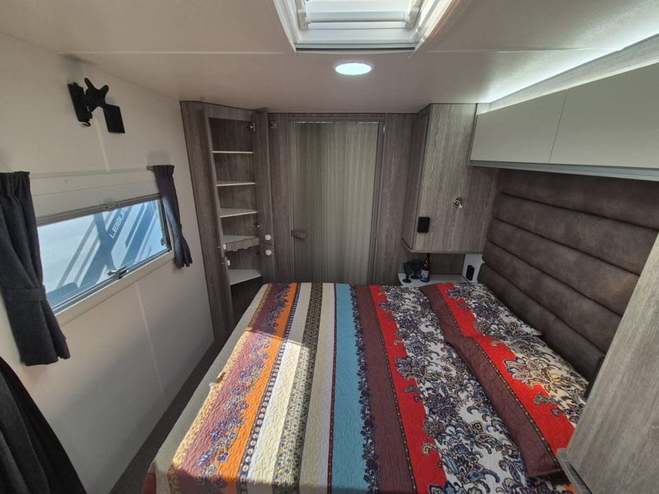 Southern Star 684 Platinum