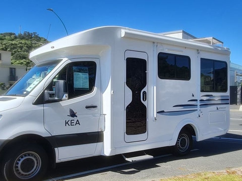 Kea Breeze Elite M660 Raglan Edition