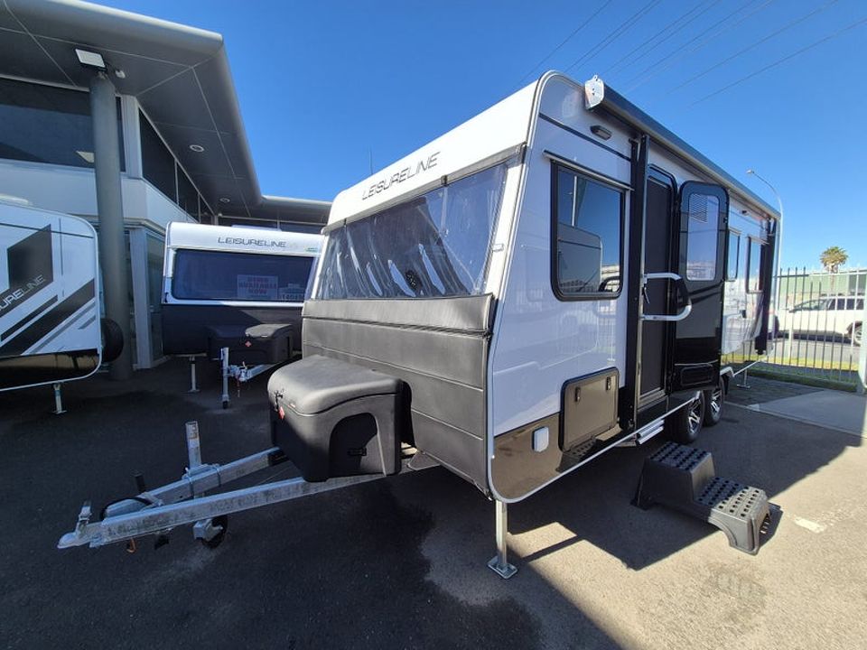 Leisureline Vista 674 (Mid Bathroom)