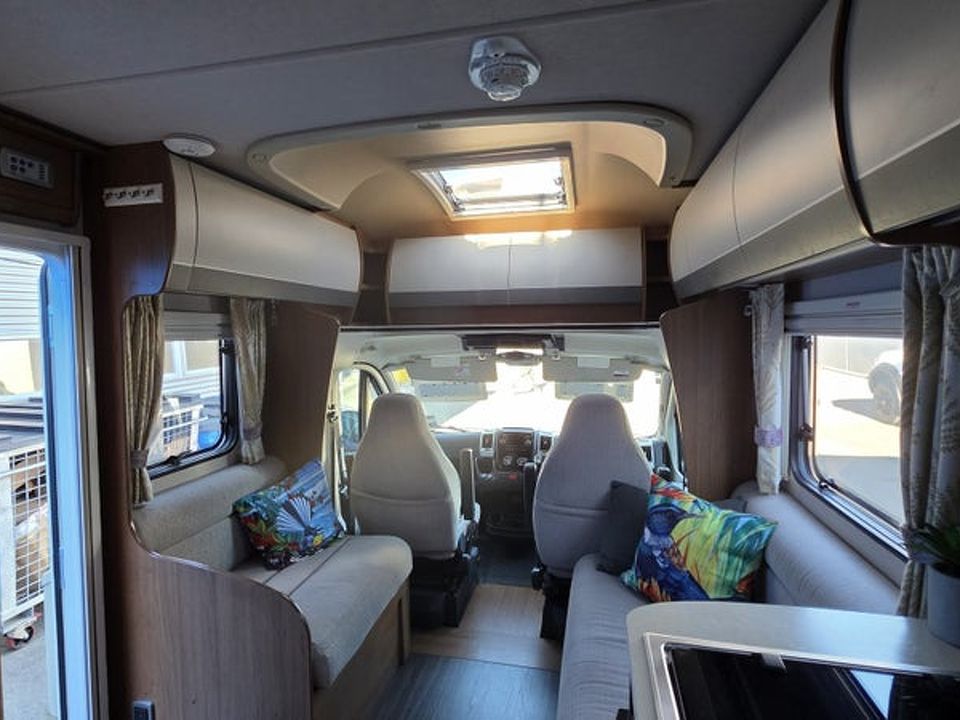 Autotrail Imala 734