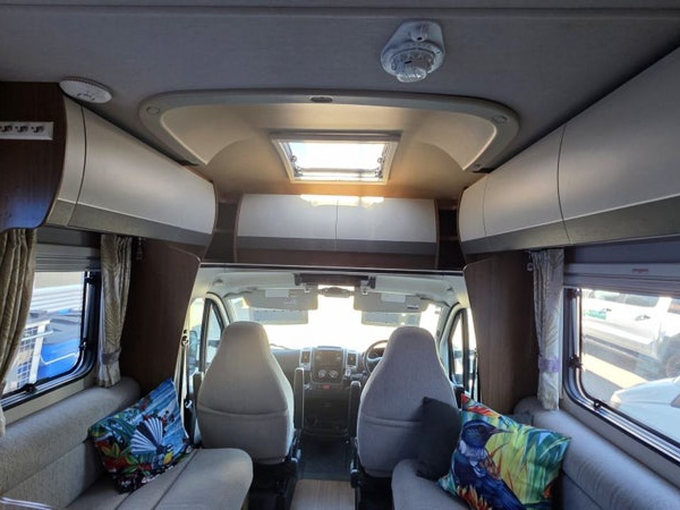 Autotrail Imala 734