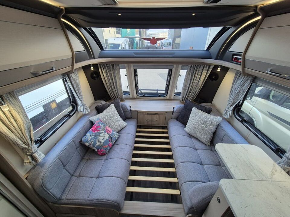 Coachman Acadia 575