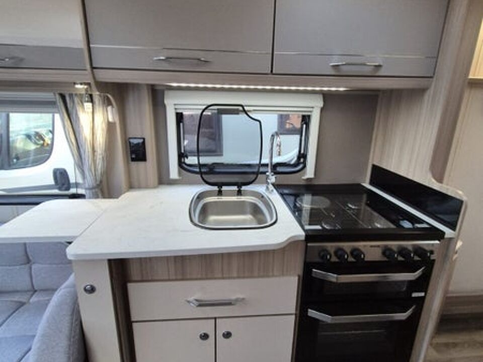 Coachman Acadia 575