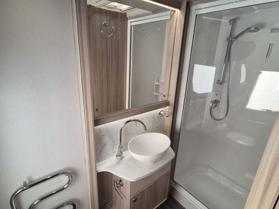 Coachman Acadia 575