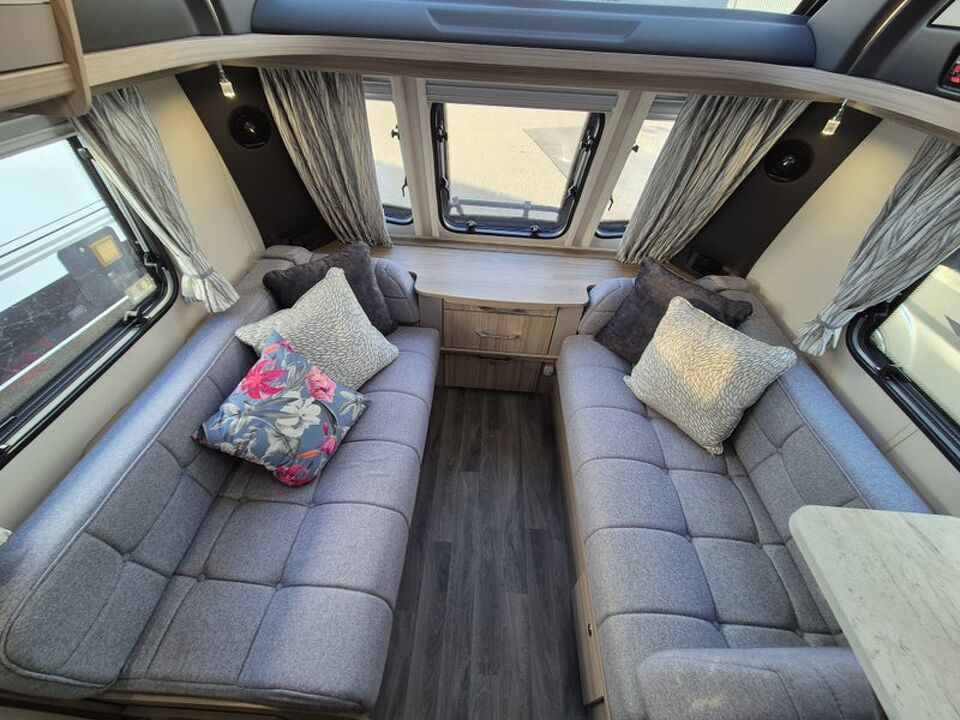 Coachman Acadia 575