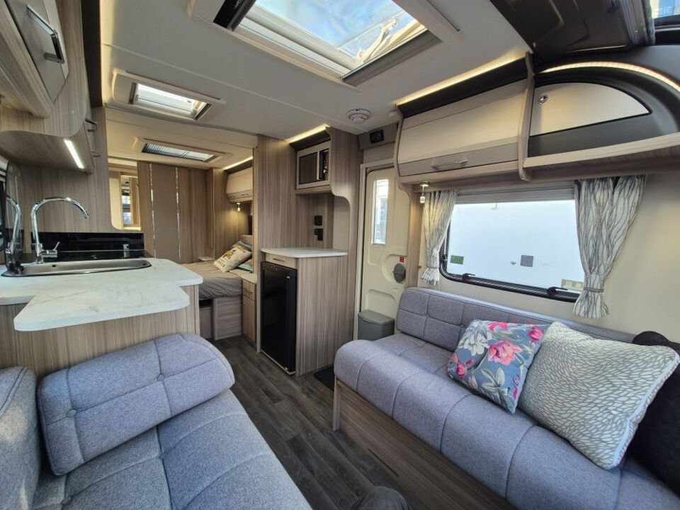 Coachman Acadia 575