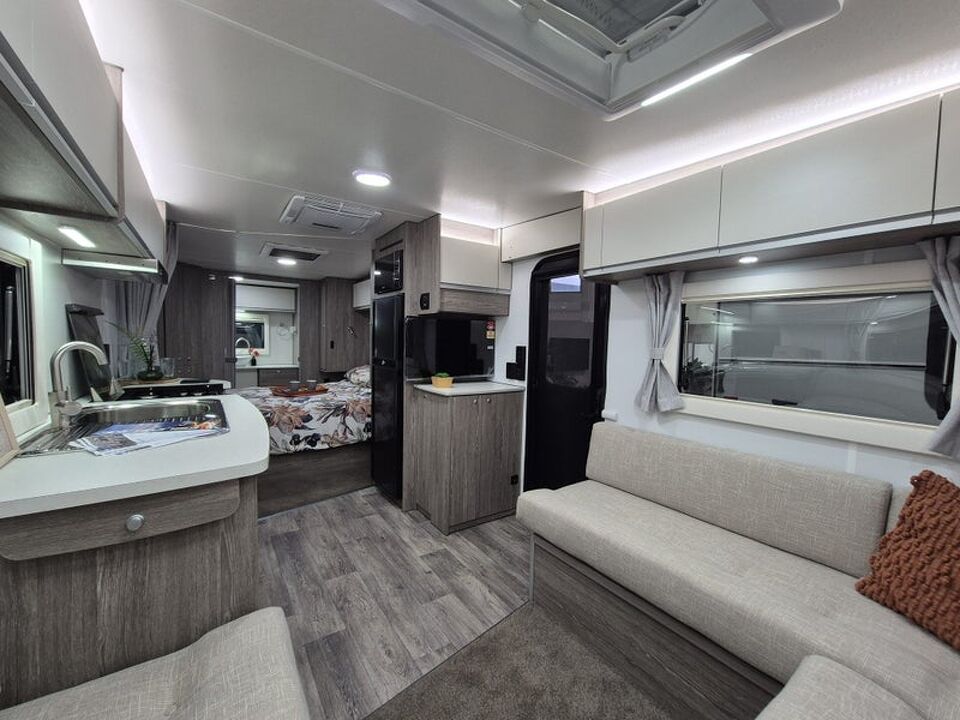 Southern Star Roam 744