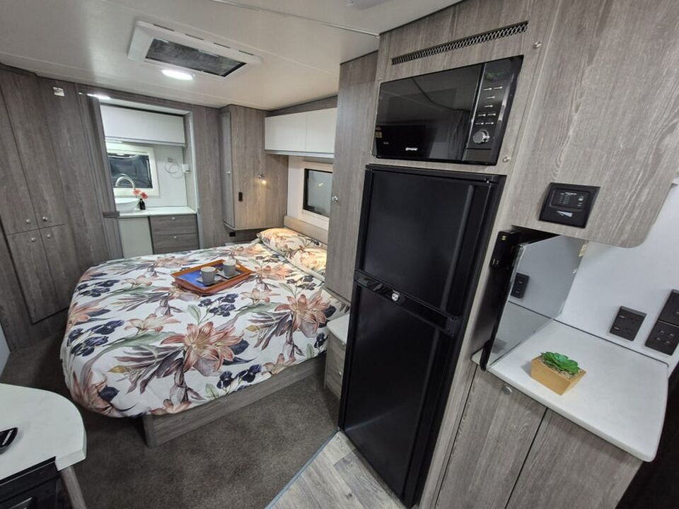Southern Star Roam 744