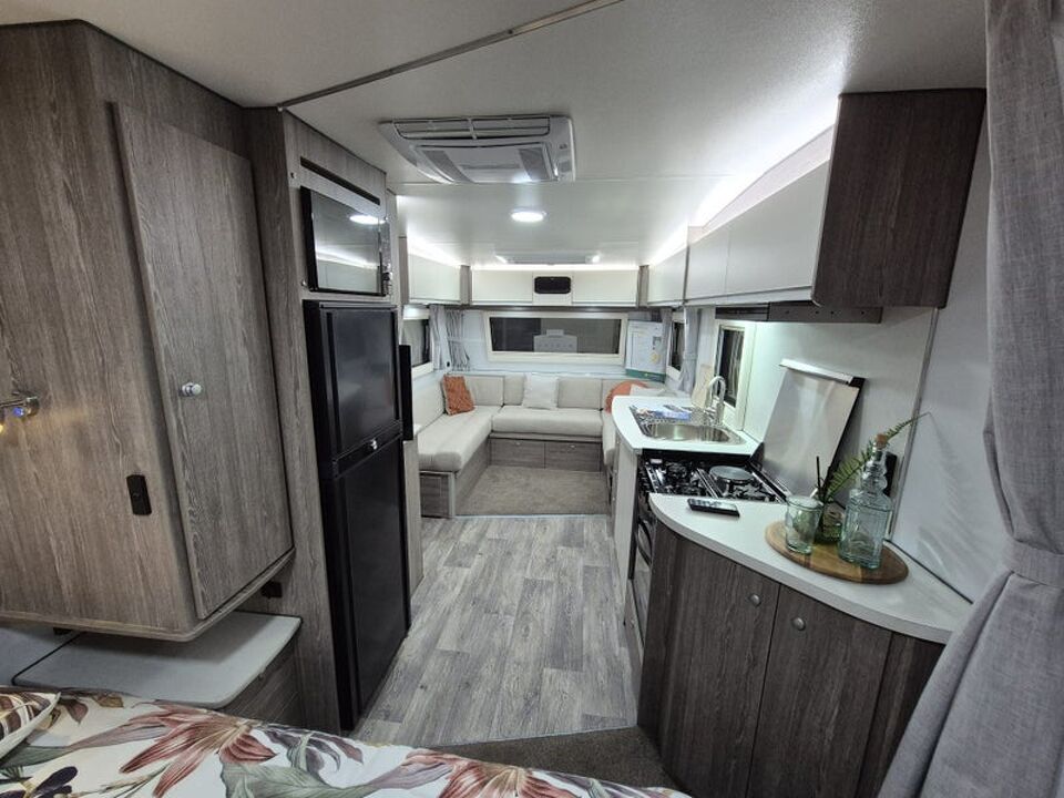 Southern Star Roam 744