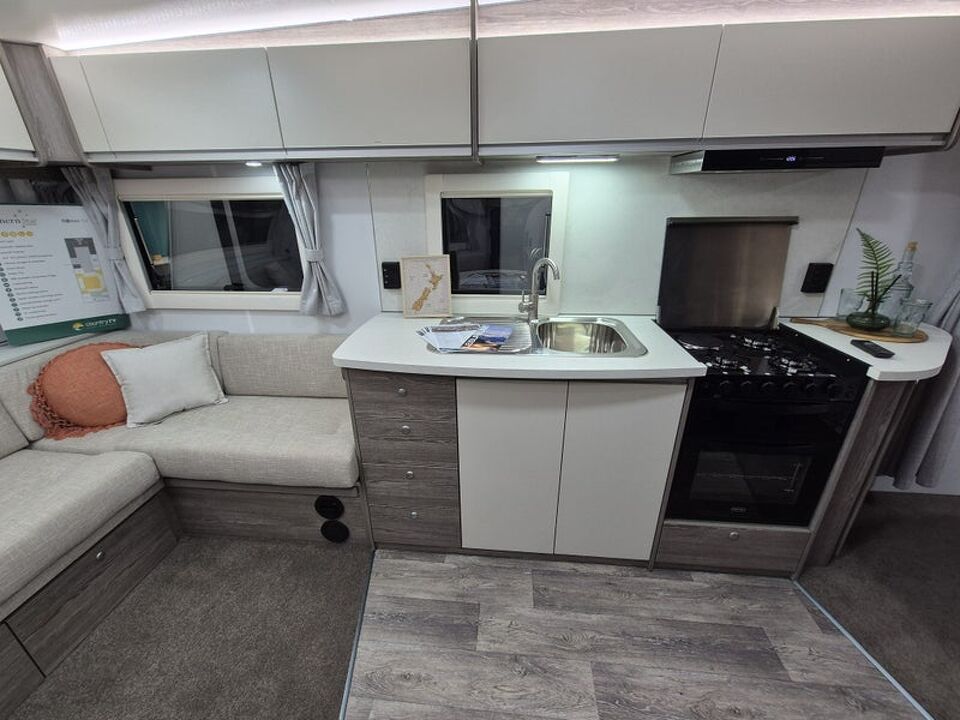 Southern Star Roam 744