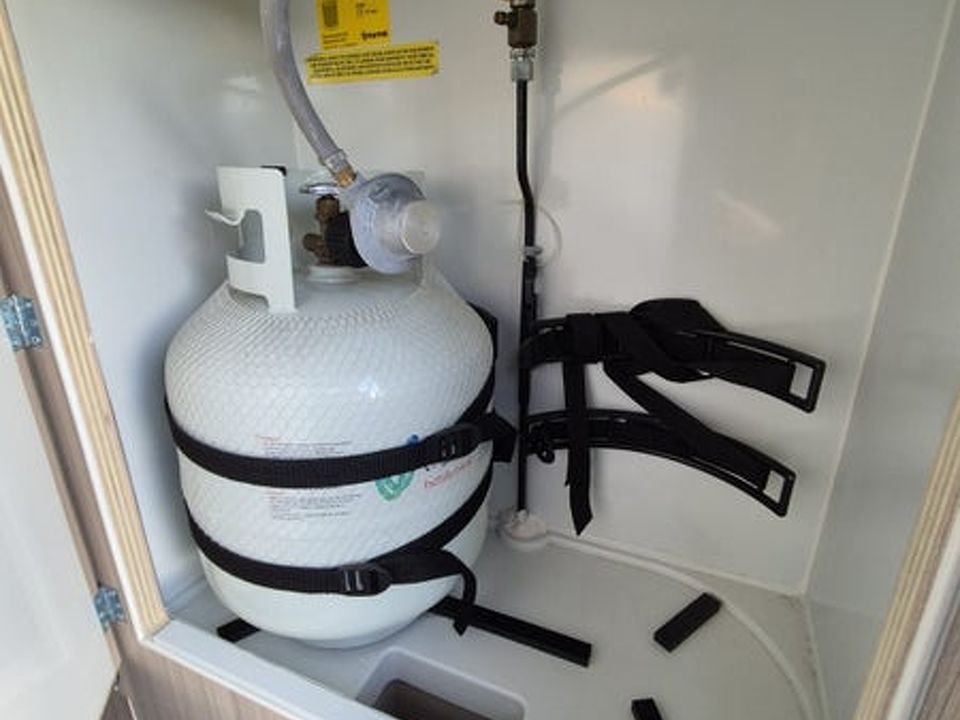 Adria s60sp Sunliving